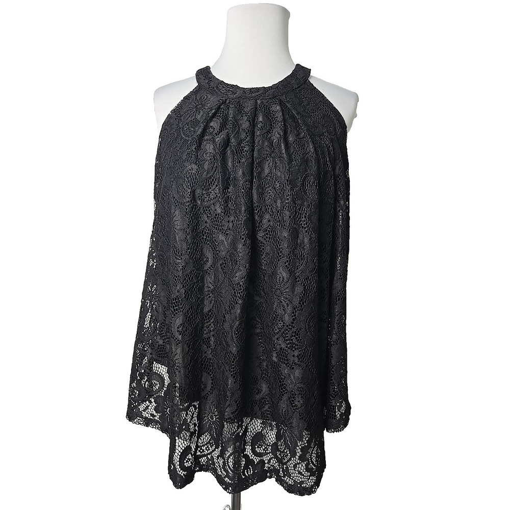 Cable & Gauge Black All Over Lace Halter Style Top Large L